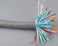 Kabel 27 par FTP każda w ekranie, linka 22 AWG, PVC, 30.5m Kabel 27 par FTP każda w ekranie, linka 22 AWG, PVC, 30.5m