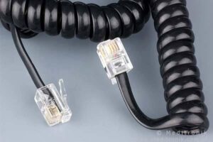 Kabel telefoniczny spiralny zakończony wtykami RJ14,