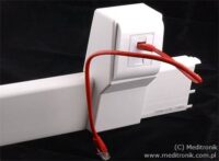 Nośnik osprzętu do listwy przyściennej LP/PK 80x25 biały