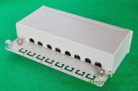 Patch panel naścienny 8 portów FTP kat.5e z pełną obudową