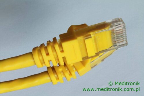 Patchcord UTP miedziany kat.6 (klasa E) linka żółty dł.3m kabel nieekranowany LAN RJ45