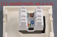 Adapter Mosaic 45x45 na 1 moduł keystone RJ45 Kat.5e UTP Adapter Mosaic 45x45 na 1 moduł keystone RJ45 Kat.5e UTP